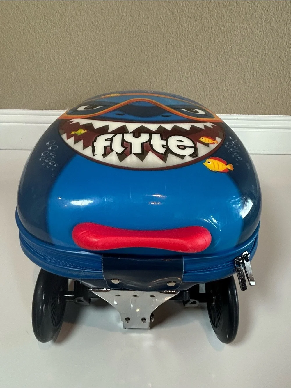 Flyte Kids 2-in-1 Scooter Carry On Suitcase - 